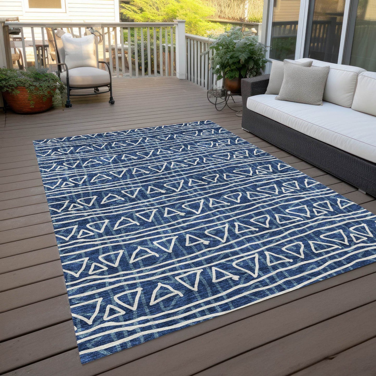 3' X 5' Navy Blue And Ivory Geometric Washable Indoor Outdoor Area Rug - Soul threadssoulthreads25